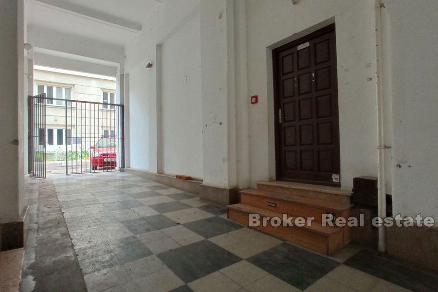 006 2016 442 zagreb business space for rent