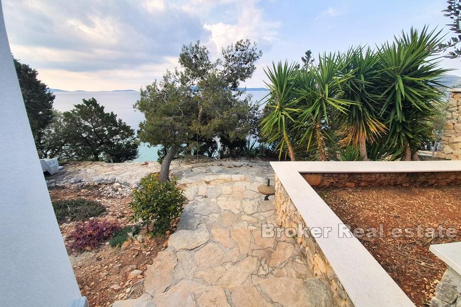 008 2018 155 island ciovo seafront house with pool for sale1
