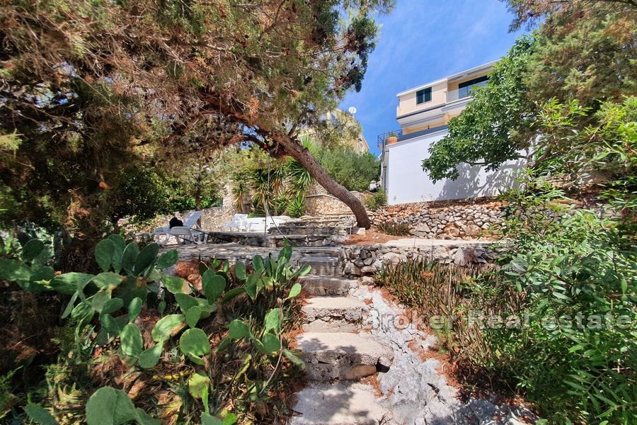 010 2018 155 island ciovo seafront house with pool for sale