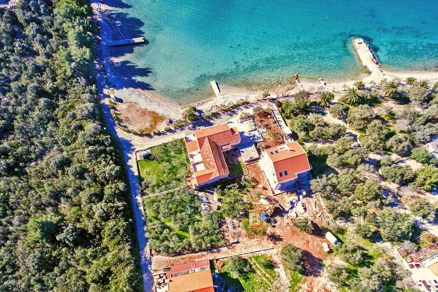 011 2016 444 peljesac apartment building by the_sea for sale