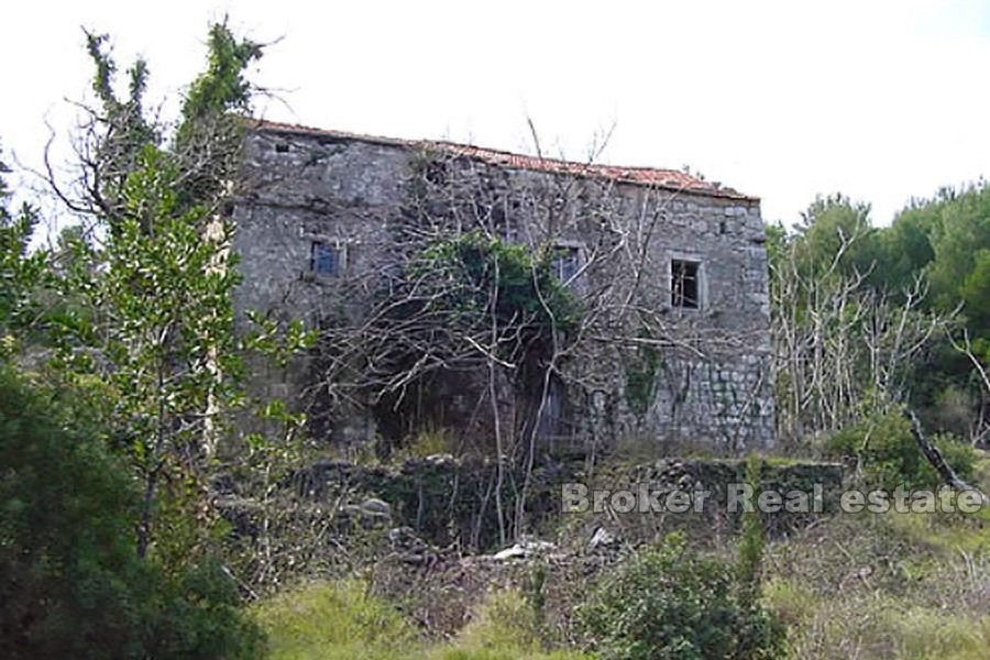 005 2088 18 island lopud old stone house on large land for sale