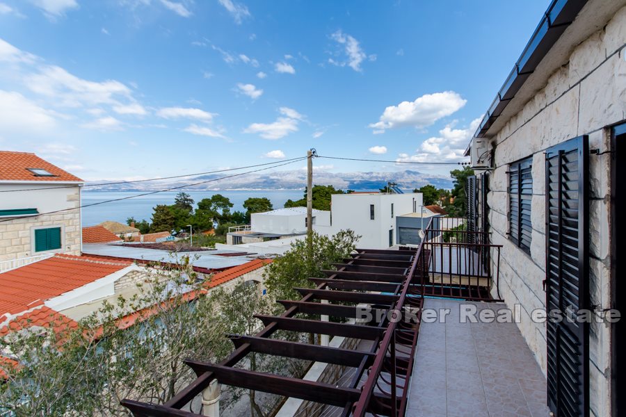 13 5005 30 Brac Sutivan house sea view for sale