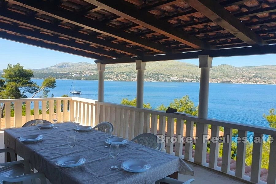 008 2021 274 island ciovo seafront house for sale