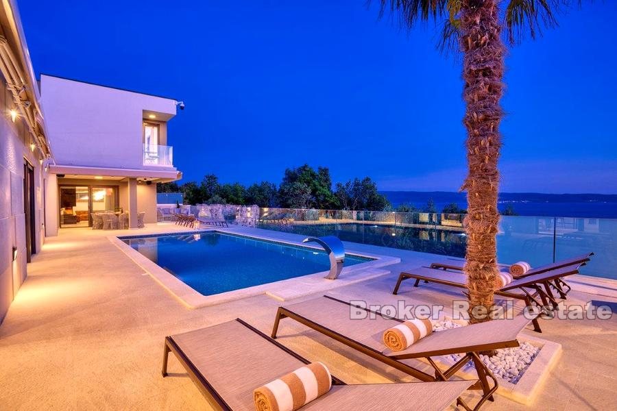 003 2022 308 near split luxury villa pool sea view for sale