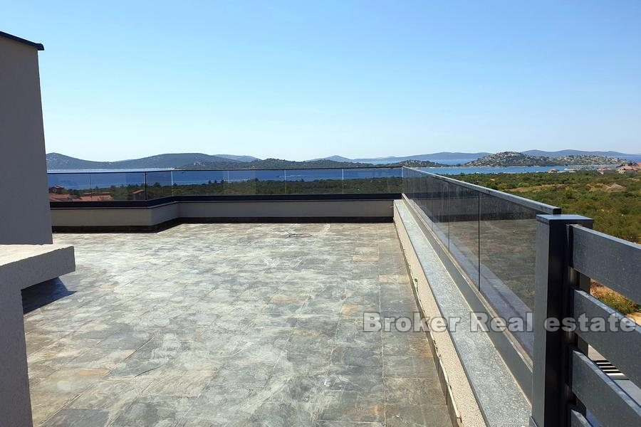 002 2022 310 house with roof terrace and sea view Sibenik for sale