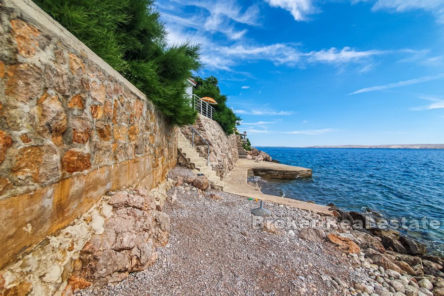 016 2018 162 Zadar house in the first row to the sea for sale