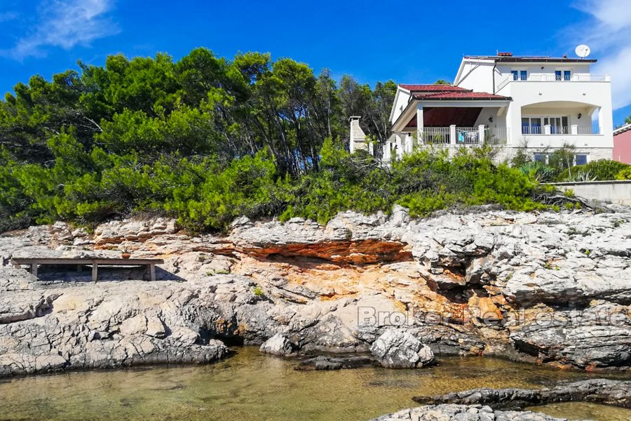 08 2013 114 Korcula first row villa for sale