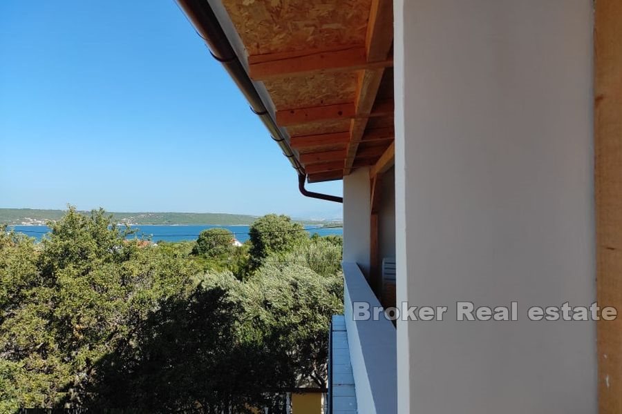 013 2114 02 Zadar apartment house with sea view for sale