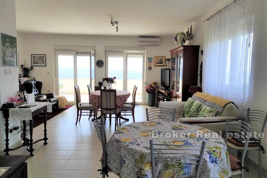 002 2024 118 split apartment with open sea view for sale