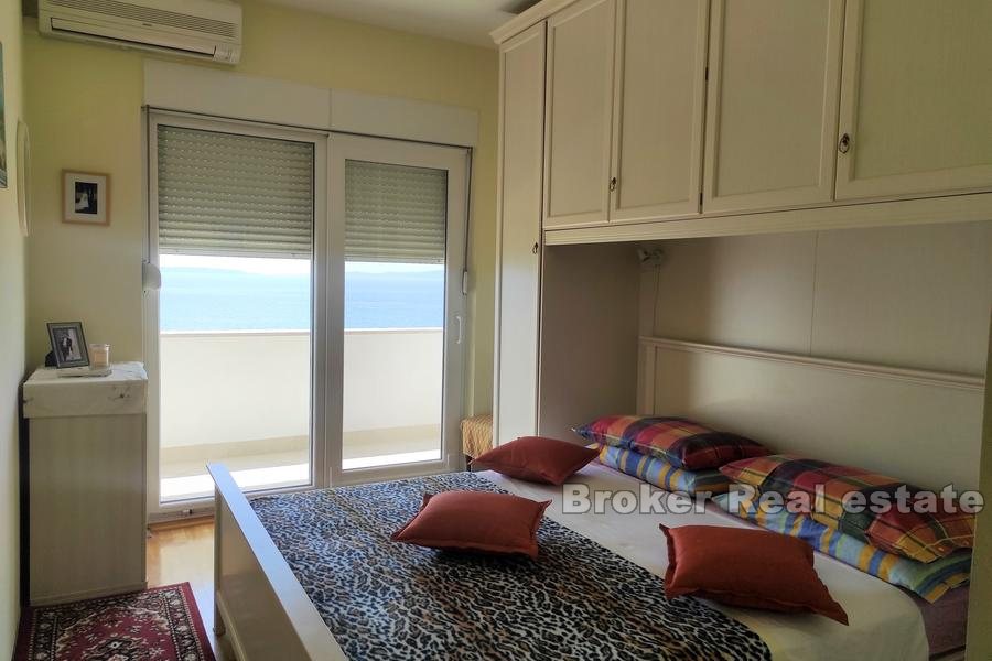 010 2024 118 split apartment with open sea view for sale
