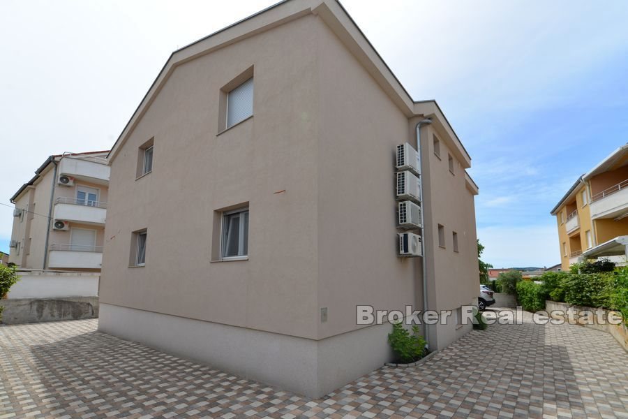 016 2114 03 Biograd na moru modern apartment house for sale