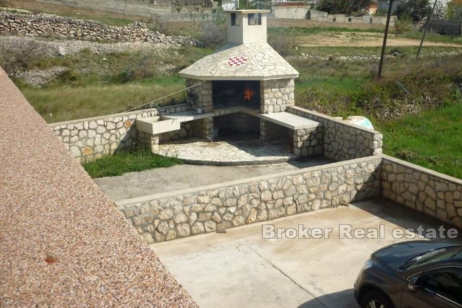 008 5064 30 Pag apartment house near the sea for sale