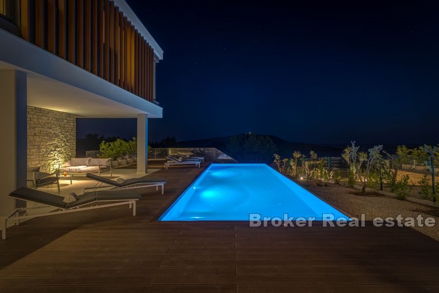 04 2022 319 Primosten villa with pool and sea view for sale