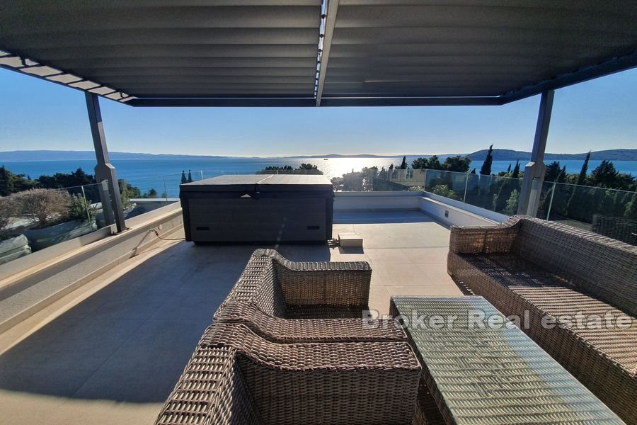 001 2018 180 split meje penthouse with open sea view for sale