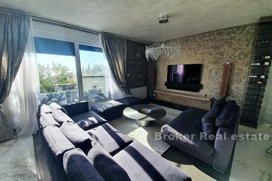 003 2018 180 split meje penthouse with open sea view for sale