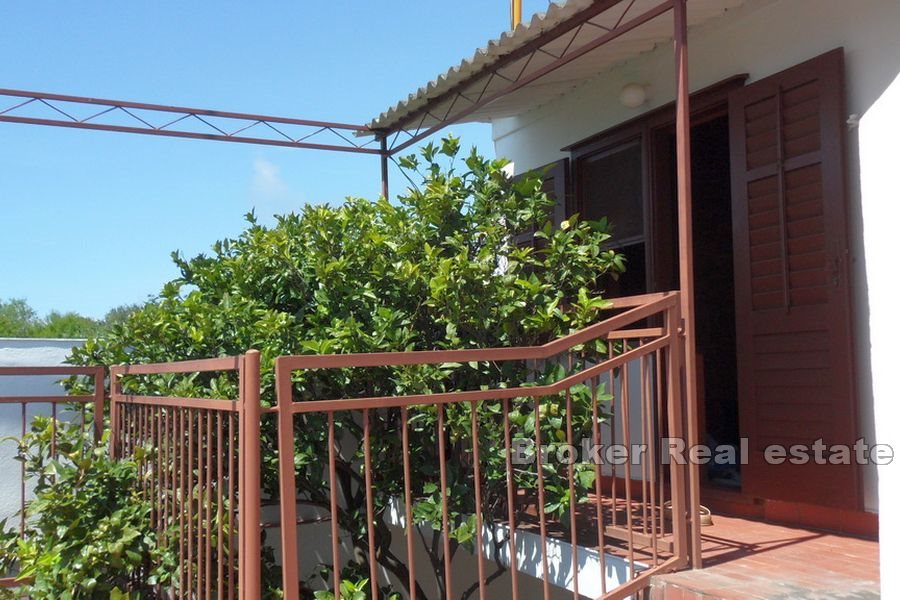 003 2016 499 Drvenik stone house with sea view for sale