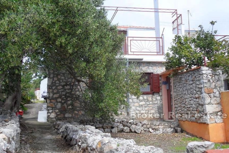 005 2016 499 Drvenik stone house with sea view for sale