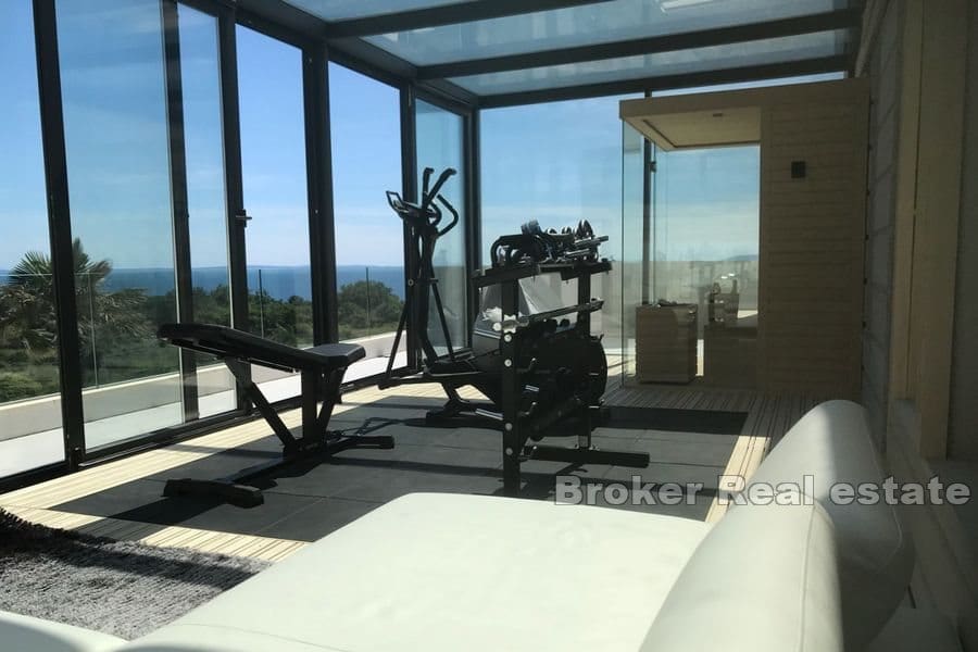 016 2040 22 Pag luxury villa with pool and sea view for sale