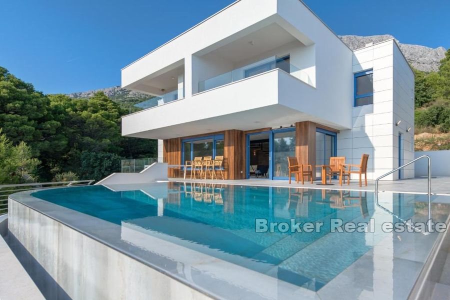 001 2018 193 Makarska newly built villa with pool for sale
