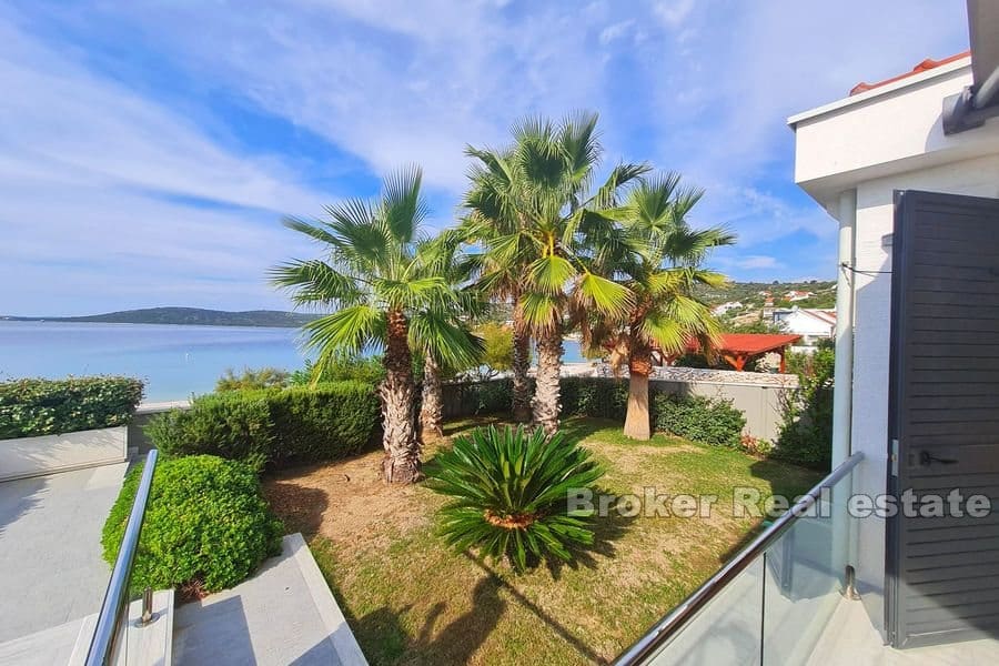 002 2022 342 rogoznica modern seafront villa for sale