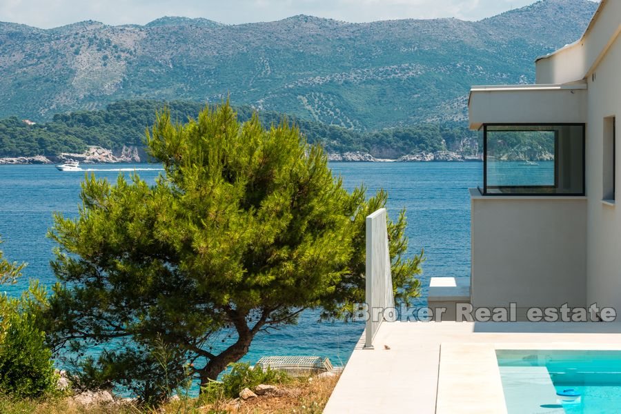 005 2026 90 near dubrovnik luxury villa by the sea for sale