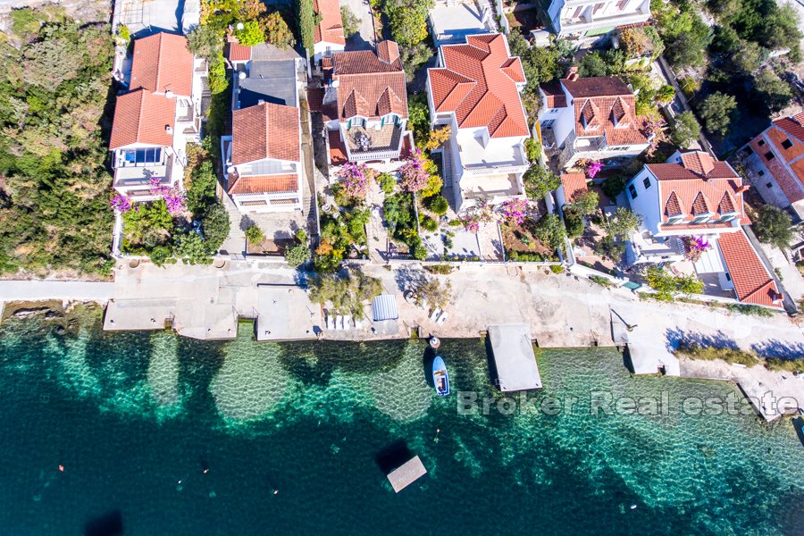 002 2041 38 Rogoznica house in the first row to the sea for sale