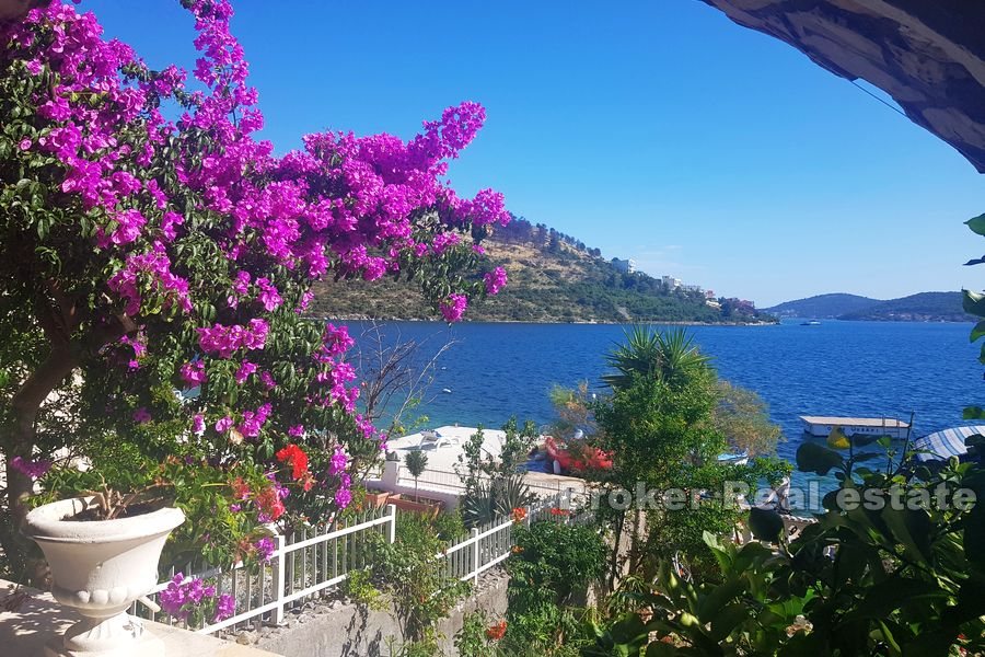 012 2041 38 Rogoznica house in the first row to the sea for sale