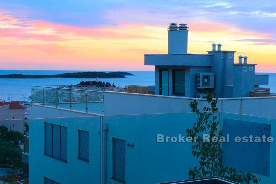 001 2021 316 Primosten apartment with sea view for sale