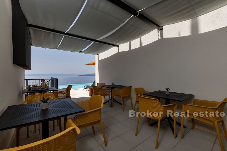 018 5174 30 Makarska property with pool and sea view for sale