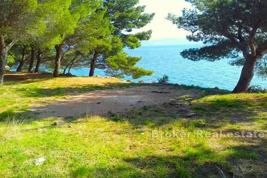 003 2021 323 Zadar land first row to the sea for sale