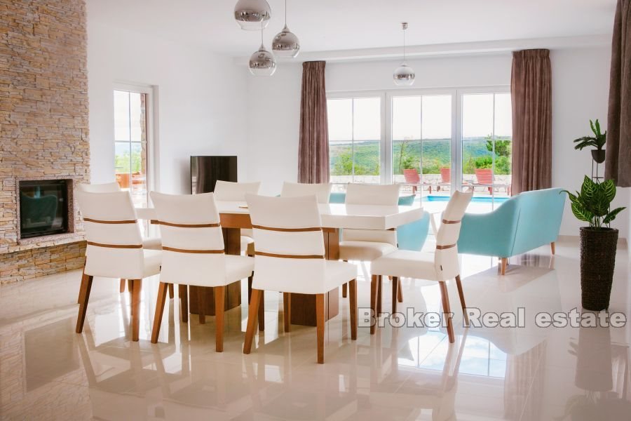 005 1021 07 Krk villa with pool and sea view for sale